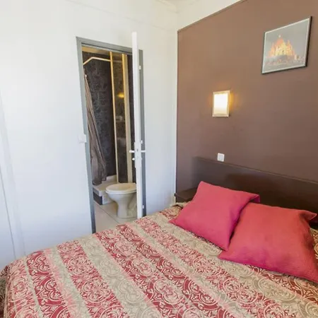 Hotel Hipotel Printania Maraichers 2*